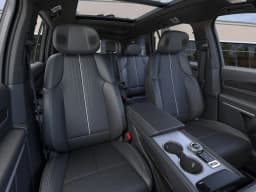 Cadillac VISTIQ Luxury AWD 4dr 2027 — side view