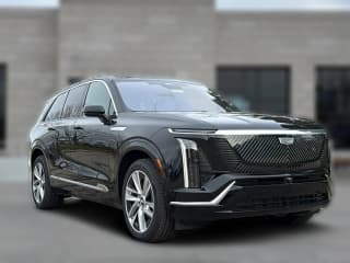 Cadillac VISTIQ Luxury AWD 4dr