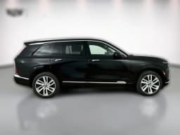 Cadillac VISTIQ Luxury AWD 4dr 2026 — side view