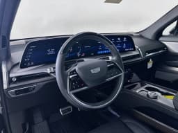 Cadillac VISTIQ Luxury AWD 4dr 2026 — side view