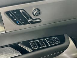 Cadillac VISTIQ Luxury AWD 4dr 2026 — side view