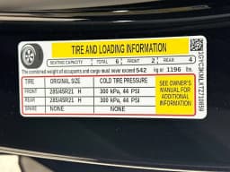 Cadillac VISTIQ Luxury AWD 4dr 2026 — side view