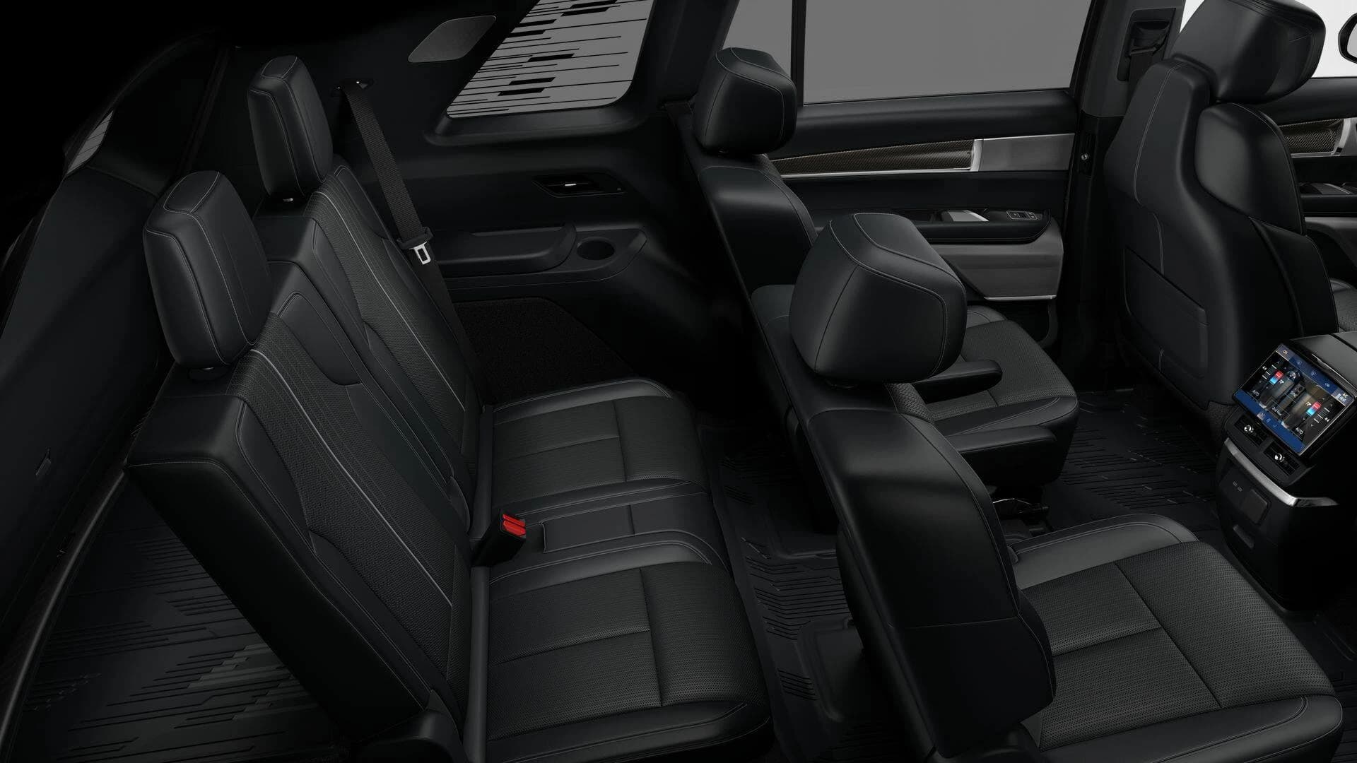 Cadillac VISTIQ Luxury AWD 4dr 2026 — side view
