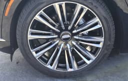 Cadillac VISTIQ Premium Luxury AWD 4dr 2026 — side view