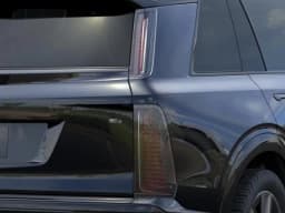 Cadillac VISTIQ Sport AWD 4dr 2027 — side view