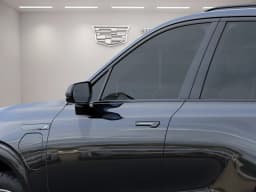 Cadillac VISTIQ Sport AWD 4dr 2027 — side view