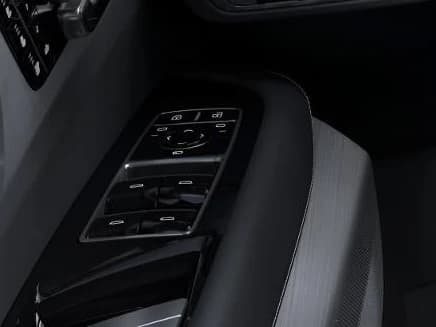 Cadillac VISTIQ Sport AWD 4dr 2027 — side view