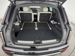 Cadillac VISTIQ Sport AWD 4dr 2027 — side view