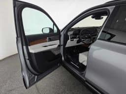 Cadillac VISTIQ Sport AWD 4dr 2027 — side view