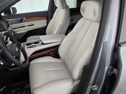 Cadillac VISTIQ Sport AWD 4dr 2027 — side view