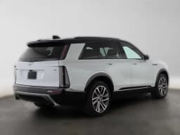 Cadillac VISTIQ Sport AWD 4dr 2027 — side view