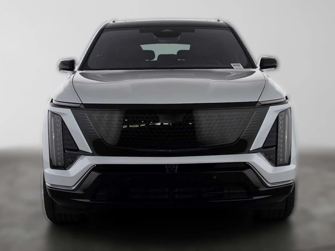 Cadillac VISTIQ Sport AWD 4dr 2027 — side view