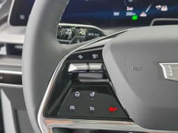 Cadillac VISTIQ Sport AWD 4dr 2027 — side view