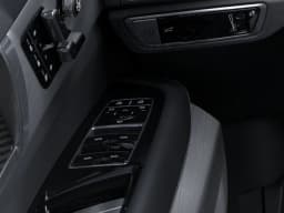 Cadillac VISTIQ Sport AWD 4dr 2027 — side view