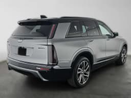 Cadillac VISTIQ Sport AWD 4dr 2027 — side view