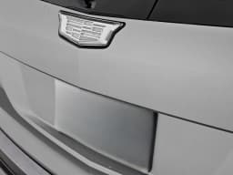 Cadillac VISTIQ Sport AWD 4dr 2027 — side view
