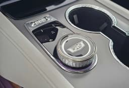 Cadillac VISTIQ Sport AWD 4dr 2027 — side view