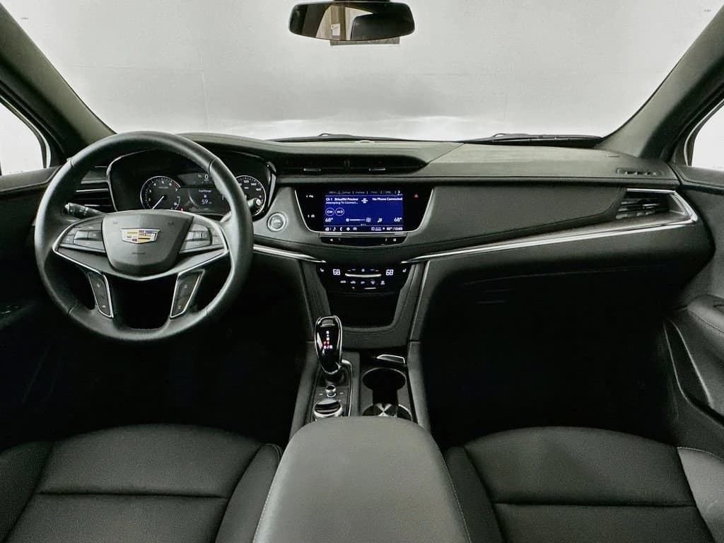 Cadillac XT5 FWD Luxury 4dr 2026 — side view