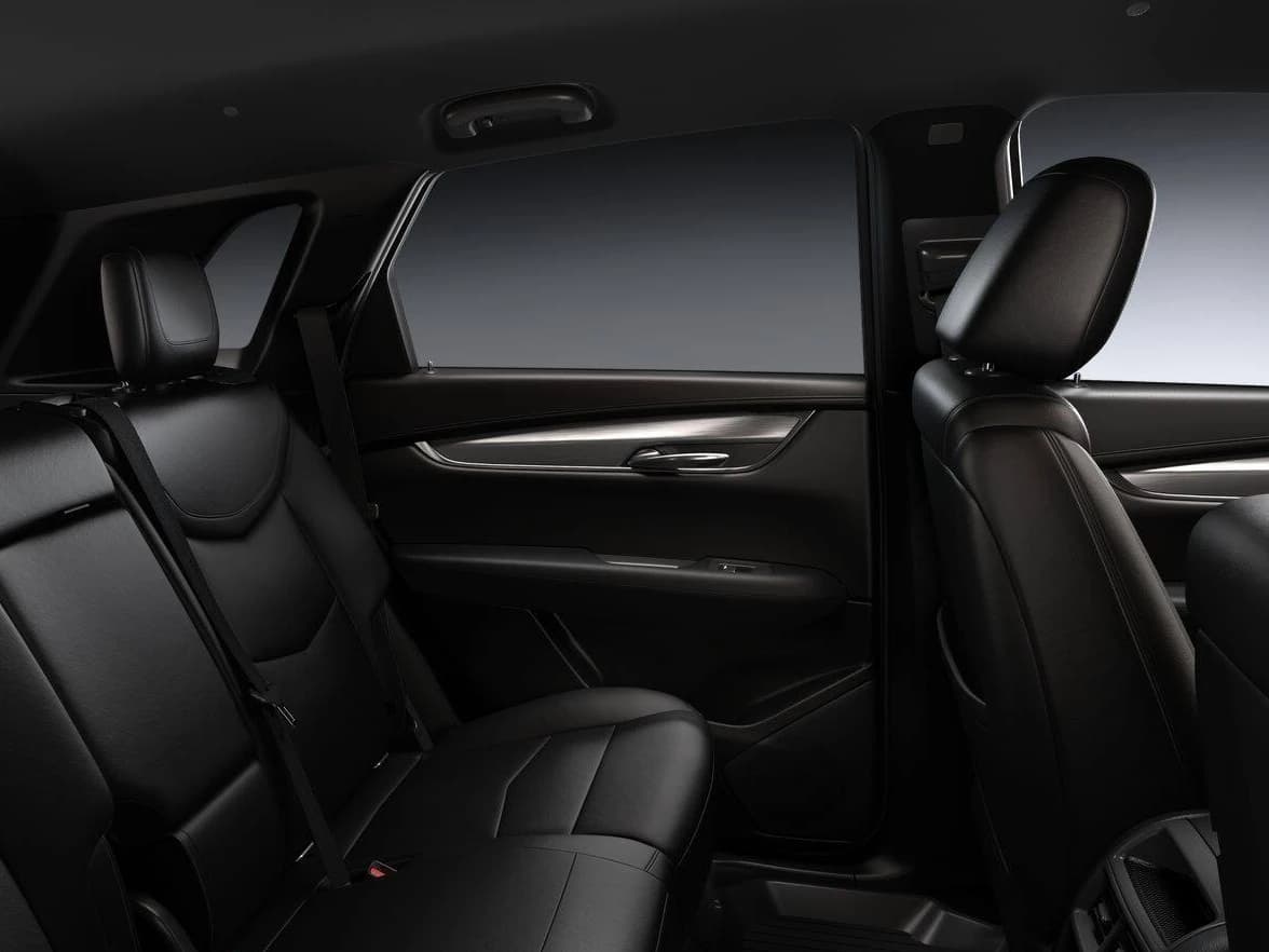 Cadillac XT5 FWD Luxury 4dr 2026 — side view