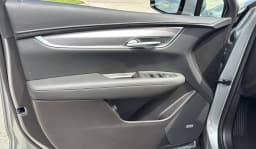 Cadillac XT5 AWD Luxury 4dr 2026 — side view