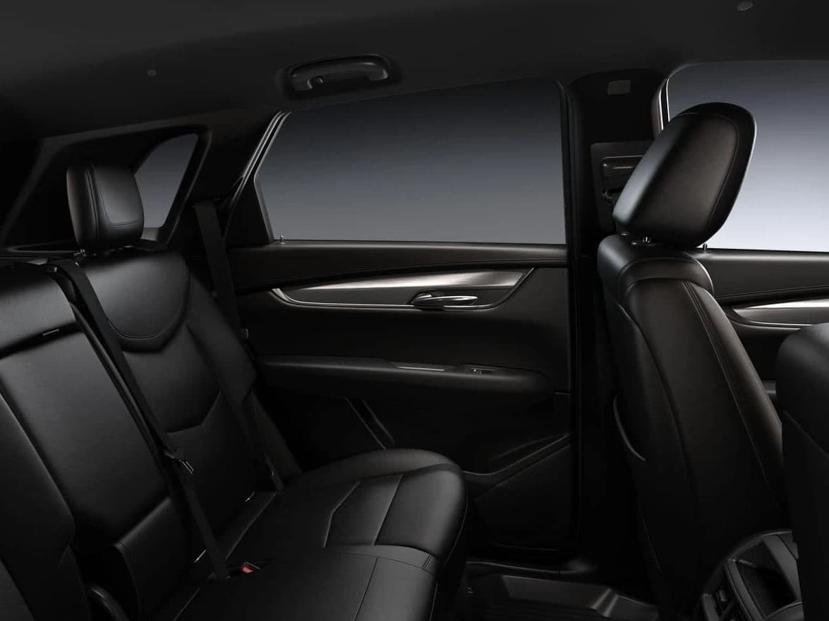 Cadillac XT5 AWD Luxury 4dr 2026 — side view