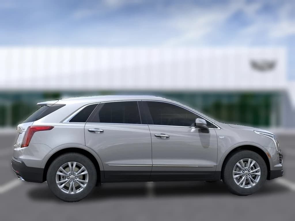 Cadillac XT5 AWD Luxury 4dr 2026 — side view