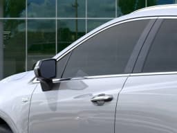 Cadillac XT5 AWD Luxury 4dr 2026 — side view