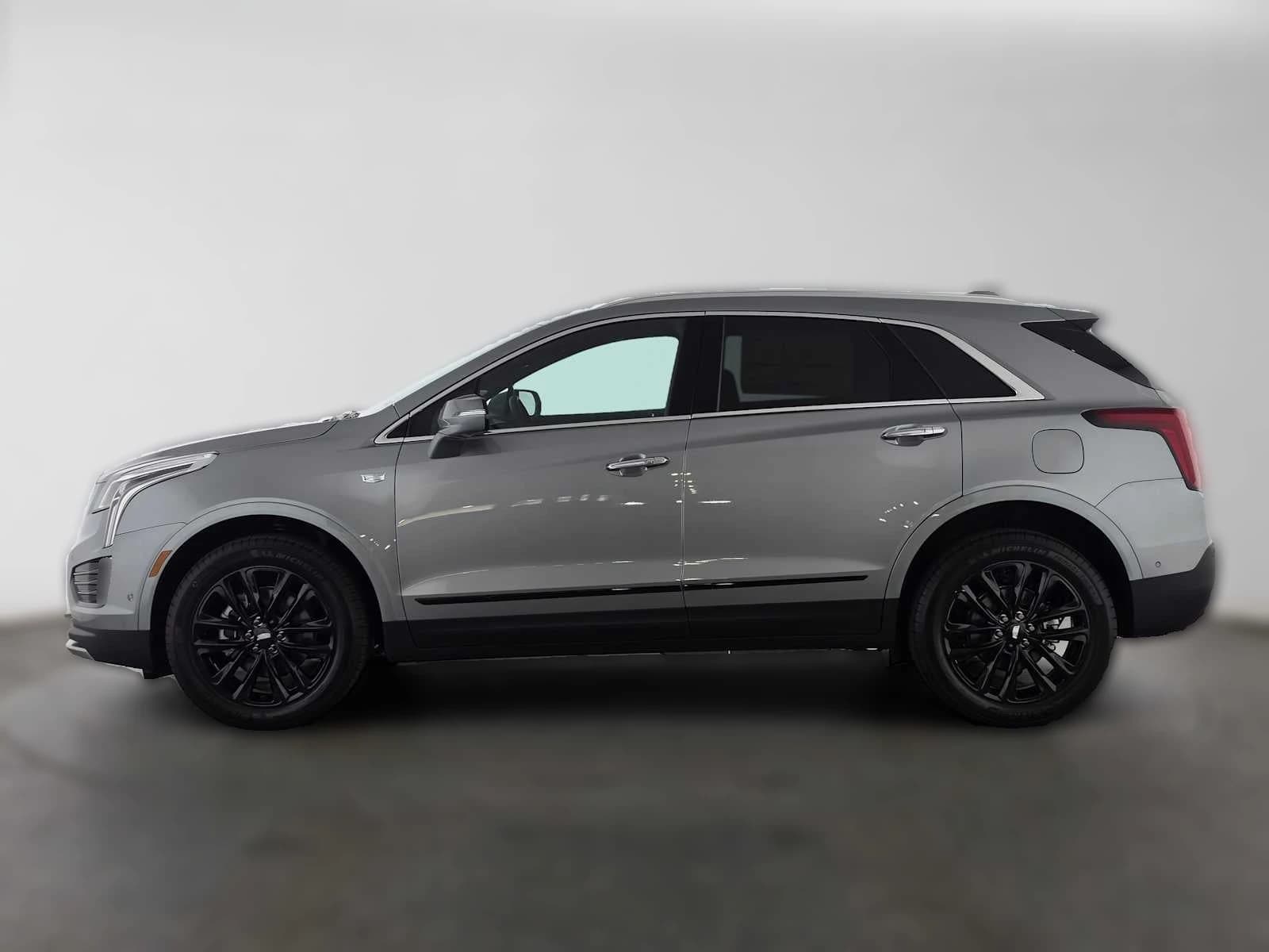 Cadillac XT5 FWD Premium Luxury 4dr 2026 — side view