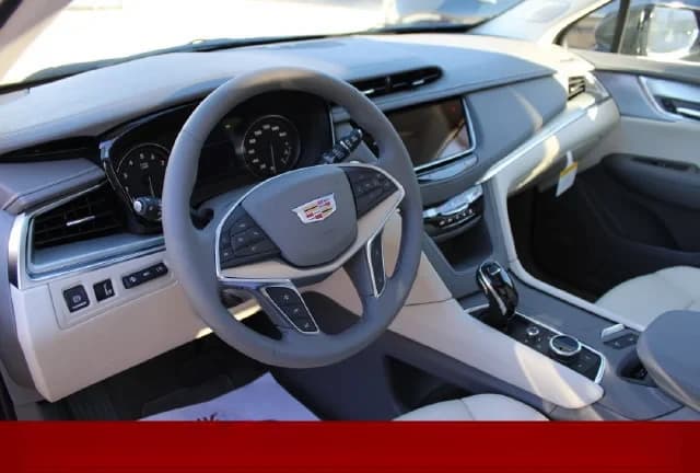 Cadillac XT5 AWD Premium Luxury 4dr 2026 — side view