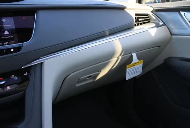 Cadillac XT5 AWD Premium Luxury 4dr 2026 — side view
