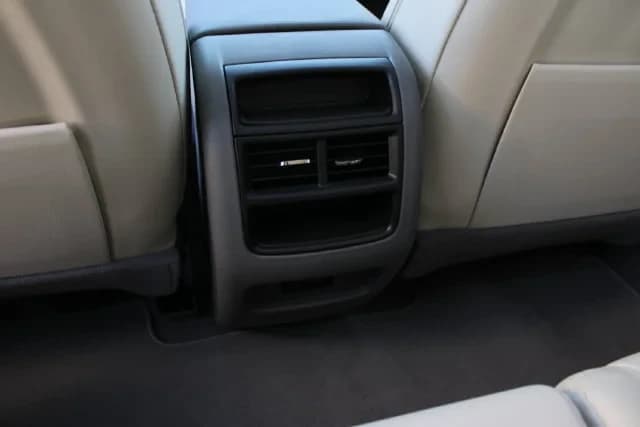 Cadillac XT5 AWD Premium Luxury 4dr 2026 — side view