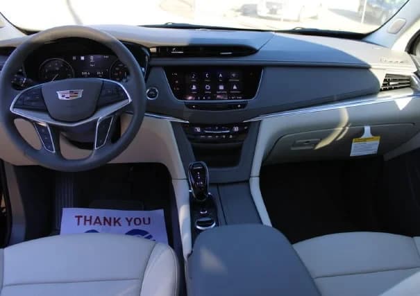 Cadillac XT5 AWD Premium Luxury 4dr 2026 — side view