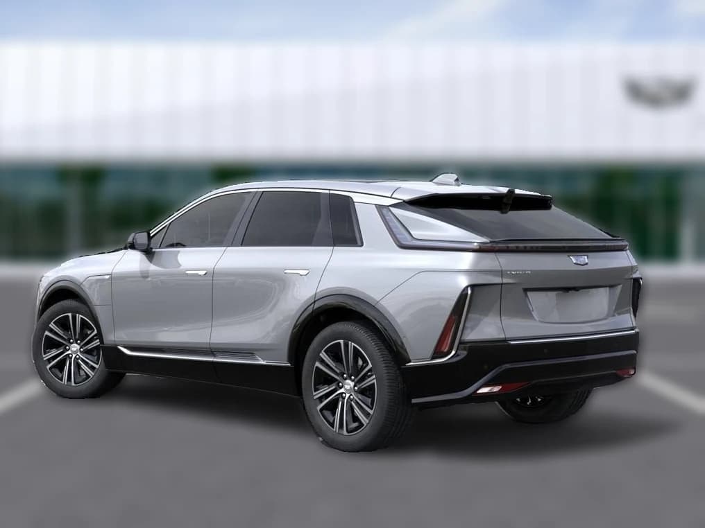 Cadillac LYRIQ Luxury 4dr 2027 — side view