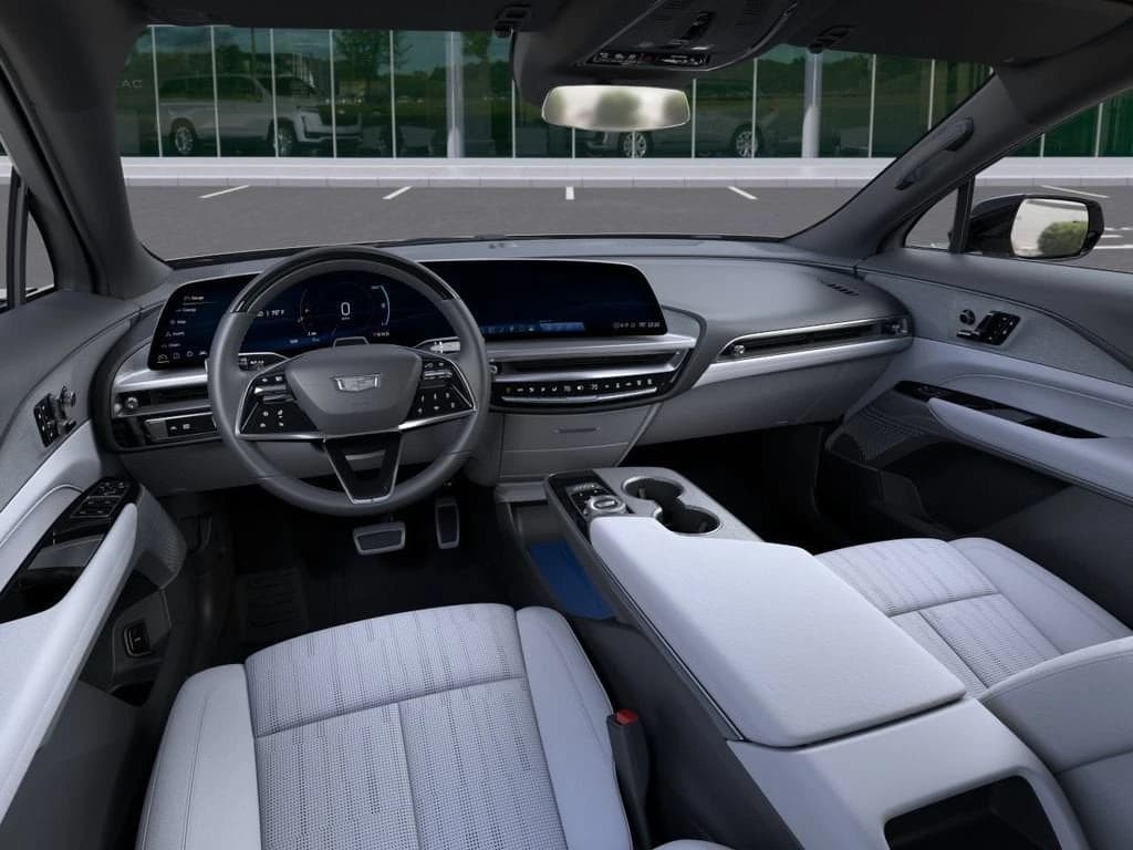 Cadillac LYRIQ Luxury 4dr 2027 — side view