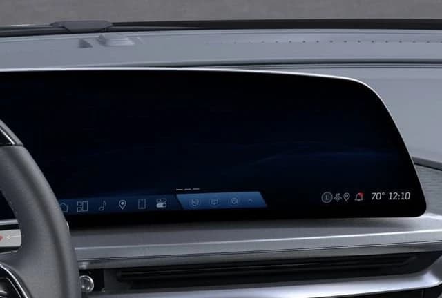 Cadillac LYRIQ Luxury 4dr 2026 — side view