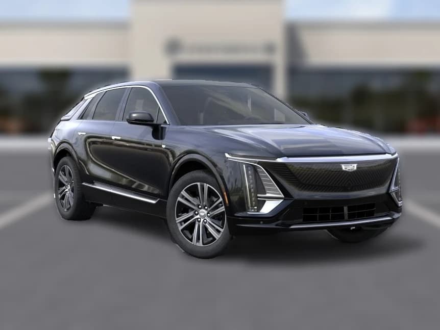 Cadillac LYRIQ Luxury 4dr 2026 — side view