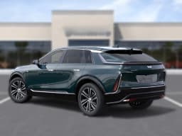 Cadillac LYRIQ Luxury 4dr 2027 — side view
