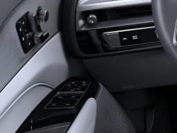 Cadillac LYRIQ Luxury 4dr 2027 — side view
