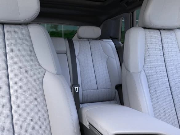 Cadillac LYRIQ Luxury 4dr 2027 — side view
