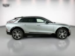 Cadillac LYRIQ Luxury 4dr 2026 — side view