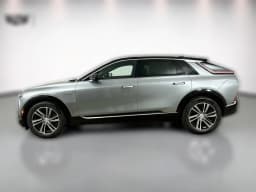 Cadillac LYRIQ Luxury 4dr 2026 — side view