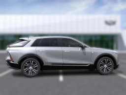 Cadillac LYRIQ Luxury 4dr 2027 — side view