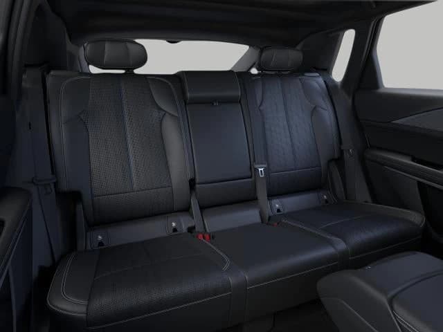 Cadillac LYRIQ Luxury 4dr 2027 — side view