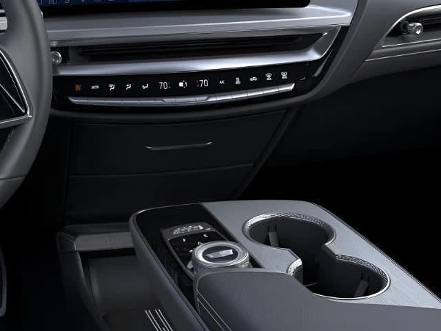 Cadillac LYRIQ Luxury 4dr 2027 — side view
