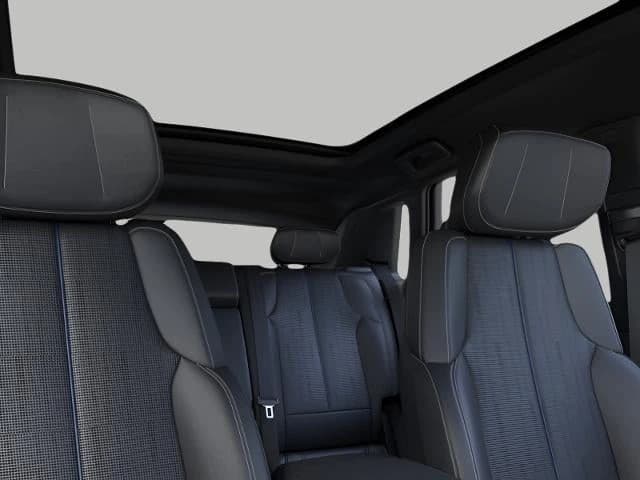 Cadillac LYRIQ Luxury 4dr 2027 — side view