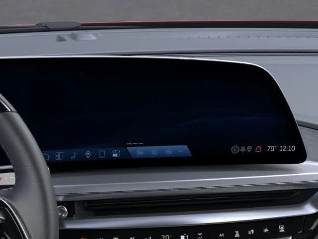Cadillac LYRIQ Luxury 4dr 2027 — side view