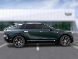 Cadillac LYRIQ Luxury 4dr 2027 — side view