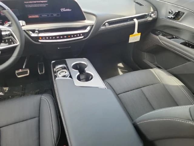 Cadillac LYRIQ Sport 4dr 2027 — side view