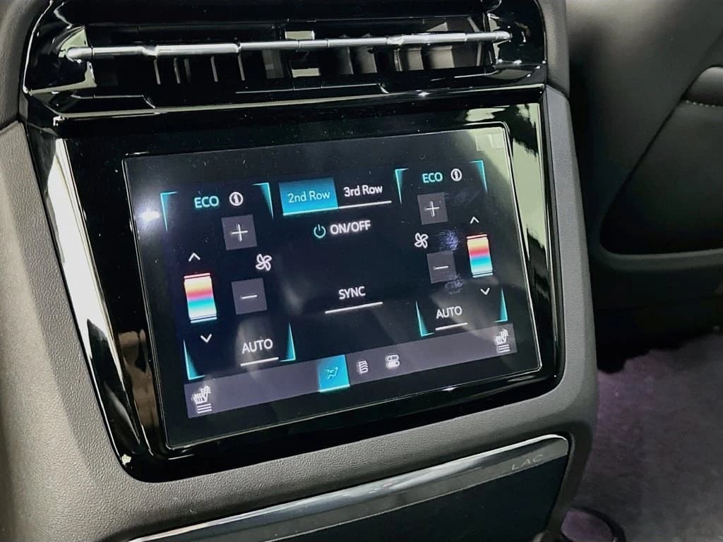 Cadillac Escalade IQL Premium Sport AWD 4dr 2026 — side view