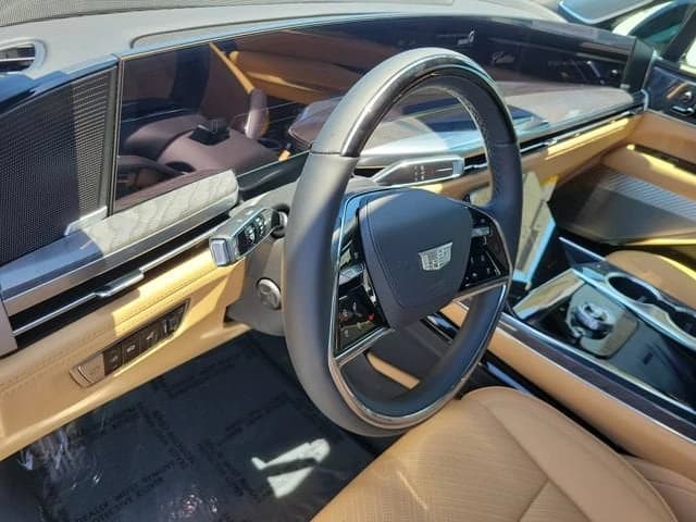 Cadillac Escalade IQL Premium Sport AWD 4dr 2026 — side view
